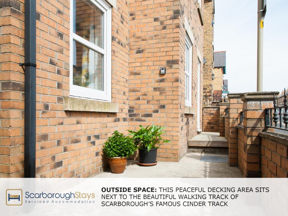 Candler Lodge - 3 Bedroom Townhouse With Parking - Patio Area & Seating Scarborough Exteriér fotografie