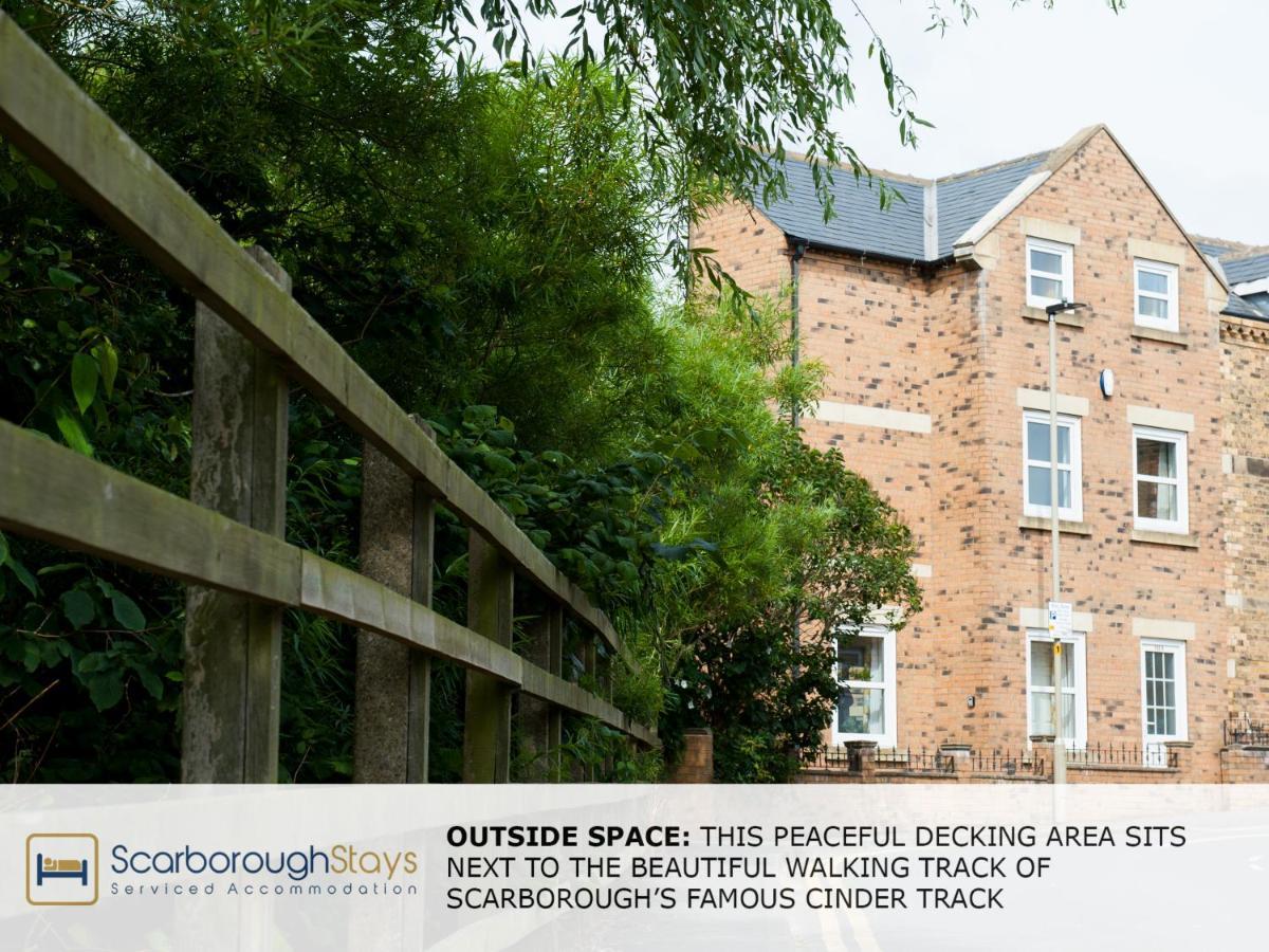 Candler Lodge - 3 Bedroom Townhouse With Parking - Patio Area & Seating Scarborough Exteriér fotografie