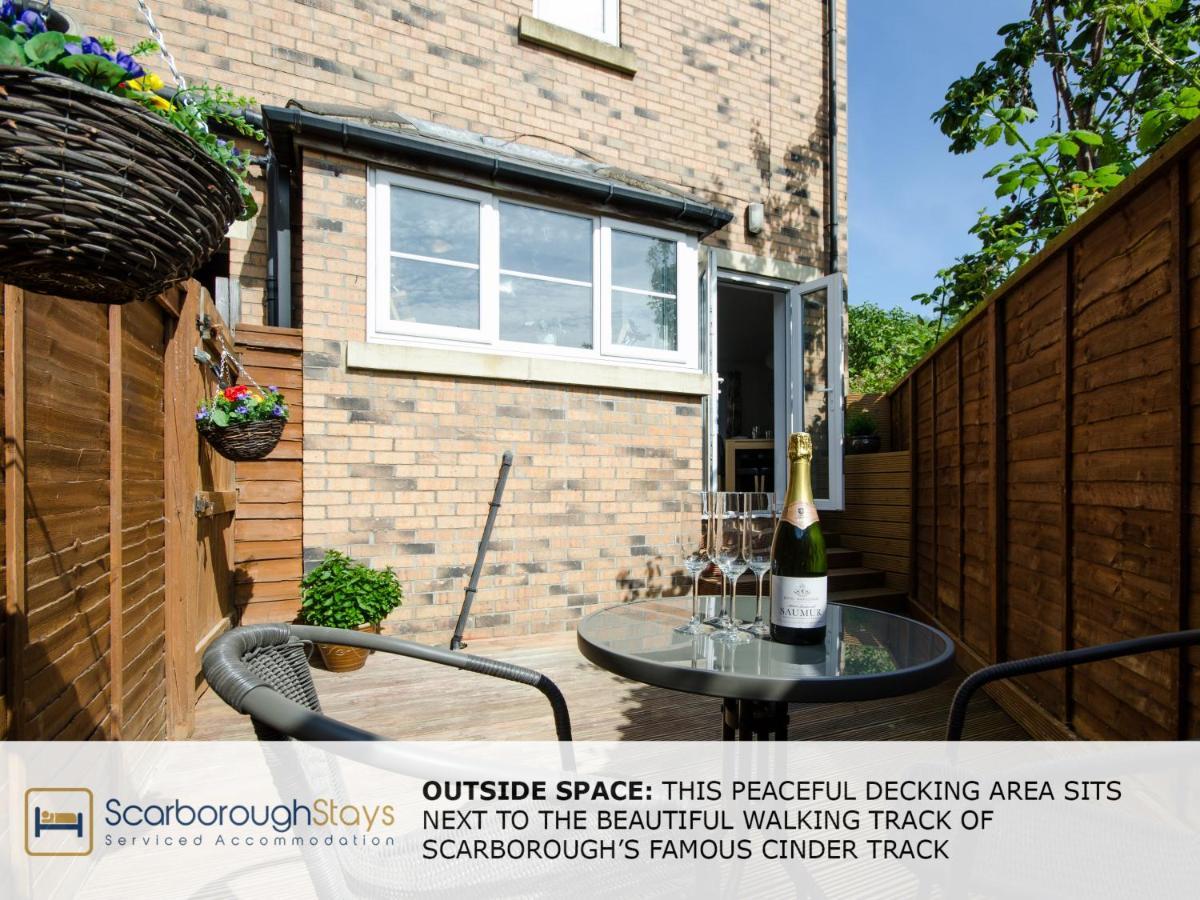 Candler Lodge - 3 Bedroom Townhouse With Parking - Patio Area & Seating Scarborough Exteriér fotografie