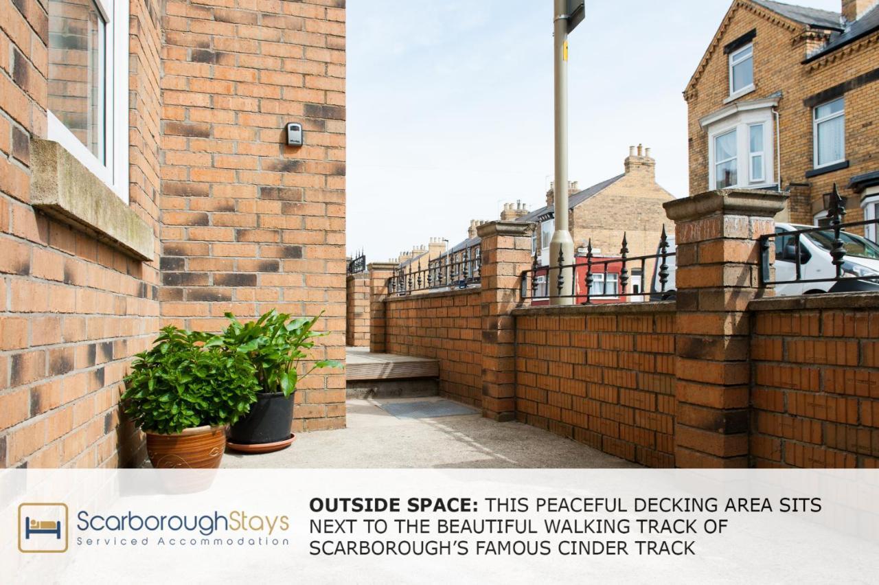 Candler Lodge - 3 Bedroom Townhouse With Parking - Patio Area & Seating Scarborough Exteriér fotografie